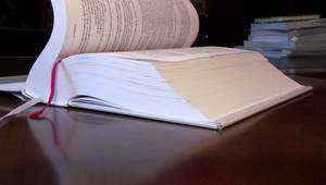 Polícia z podnecovania obvinila Roberta Fica. Expertka na trestné právo vysvetľuje, čo to znamená