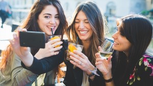 Pite s mierou! Alkohol môže spôsobiť priame poškodenie DNA