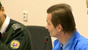 Súd s pedofilom. Hrozí mu 16 rokov za mrežami