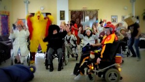 Harlem Shake dôchodcov z Komárna? Je to možné!