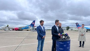 Vládny špeciál s občanmi SR z Libanonu pristál v Bratislave