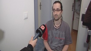 Krutý osud: Vozičkárovi zhorelo auto