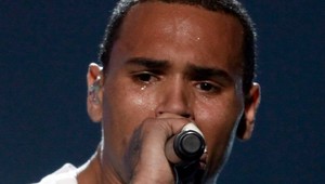 Chris Brown sa naštval! A opäť si to zlízla Rihanna...