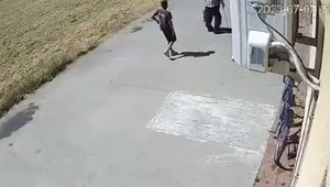 Chlapec zo Sniny, ktorý prepadol staršieho pána, pokračuje v problémovom správaní