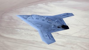 USA skúšajú lietadlo X-47B. Je to robot-zabijak...