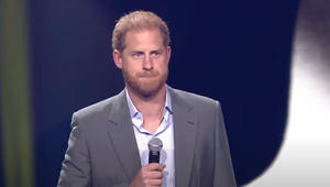 Princ Harry otvoril Invictus Games, Meghan neprišla! Po boku mal TÚTO ženu!