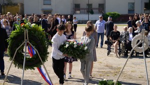 VIDEO: Obete holokaustu sme si pripomenuli pietnou spomienkou