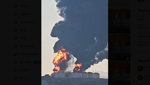 Najväčší úder na ruskú energetiku: Tri prístavy v plameňoch, odstavených je 40% vývozu ropy