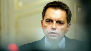 Deficit môže budúci rok klesnúť aj na 2,7 percenta, tvrdí Kažimír