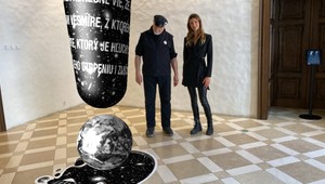 Vizuálne umenie v tvare výkričníka od Rudolfa Sikoru odhaľuje dôležitosť Dňa Zeme