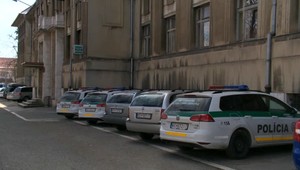Polícia zatkla 50-ročného muža. Tvrdil, že vystrieľa univerzitných pedagógov