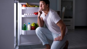 Priberá sa z večerného jedenia? Pozreli sme sa, čo a ako jesť