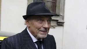 Karel Gott absolvoval operáciu brušnej dutiny