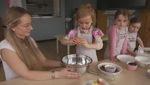 Malá škôlka získala medzinárodné ocenenie: Učia tam deti variť aj pestovať zeleninu