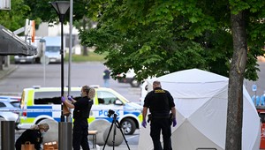 Štokholmský večer prerušila streľba: Jeden neprežil, ďalší sú zranení