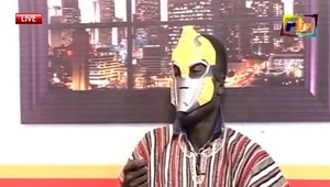 Žil som so satanom 17 rokov a zavraždil som 675 ľudí, tvrdí pastor v maske