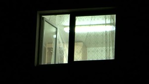 Stredoškoláčka (16) vyskočila z okna. Ratovali ju jej kamarátky