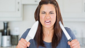 Rok ho bila, nútila kradnúť a poslúchať na slovo. Ženu obvinili z týrania