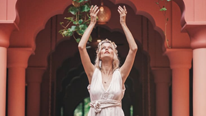 Misska Helena Houdová šokuje: Nádor v bruchu si chce vyliečiť meditáciou v Egypte