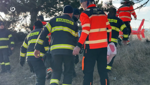 Leteckí záchranári nevedia pristáť pri nemocnici. Pacienti strácajú čas a komfort