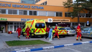 ONLINE: Susedia prehovorili o mužovi, ktorý v ostravskej nemocnici zabil 6 ľudí. Následne sa strelil do hlavy