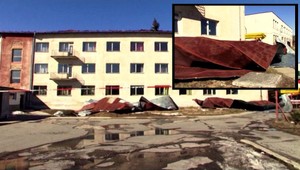 Víchrica v Banskej Štiavnici! Študentom strhlo strechu