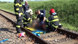 Druhýkrát sa narodila, 25-ročná žena prežila zrážku s vlakom