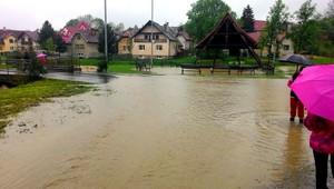 Predpoveď počasia. Povodne vystrieda prízemný mráz