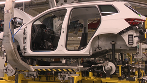 Štrajky a zvýšené clá: Globálne problémy automobiliek zasahujú slovenskú ekonomiku