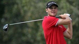 Famózny golfový "Hole in one", o vodnú hladinu!