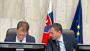 Politológ Lenč o Hegerovi: Zrejme si myslí, že ak bude karikovať svojho predchodcu Matoviča, spraví to z neho lídra