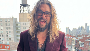 Sexi Momoa to na Oscaroch poriadne roztočil! S TOUTO herečkou si až podozrivo dlho hrkútali!