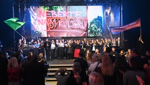 Biela vrana ocenila bývalé pracovníčky SNG, Heretika aj 101-ročného Otta Šimka