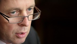 Hypotéky asi čaká zmena. Miklošovi sa nepáčia podmienky