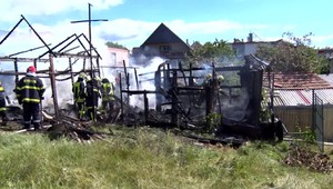 Majiteľ prišiel za pár sekúnd o takmer všetky svoje zvieratá. Zhoreli