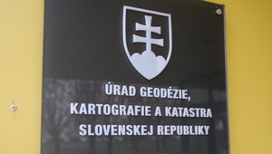 Ani pol roka po útoku na kataster nevieme, o aký útok vlastne išlo