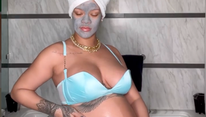 Ďalšia tajnostkárka! Rihanna už pred pár dňami PORODILA, prezradili aj pohlavie bábätka!