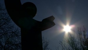 Od dnešného dňa budú dni kratšie. Môže za to letný slnovrat