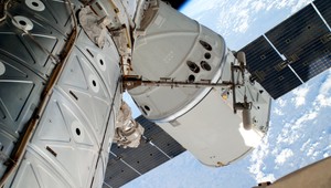 Na ISS našli baktérie odolné voči liekom. Objavili ich aj na Zemi