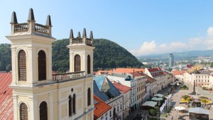 Kandidáti na primátora Banskej Bystrice chcú zlepšiť stav ciest a parkovanie