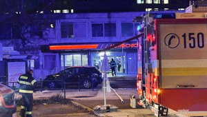 V nemocnici na Kramároch zasahovali hasiči. V časti polikliniky vypukol požiar