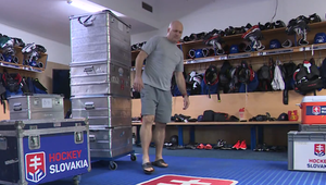 Zákulisie šatne slovenských hokejistov: Prečo je stúpenie na štátny znak tabu?