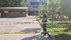 Obec Pruské vystrašil výbuch. Neznámi páchatelia odpálili bankomat, pravdepodobne sa pritom zranili