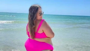 Body positivity influencerka v ružových bikinách vydesila ľudí: Naozaj si TAKTO spokojná?