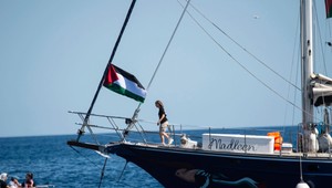 Loď s Gretou Thunbergovou a aktivistami zadržali. Izrael tvrdí, že išlo o "selfie jachtu"