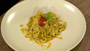 Tagliatelle s rosso pestom (štipľavé)