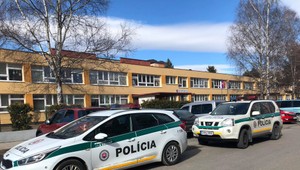 Streľba na škole. Chlapec postrelil spolužiaka