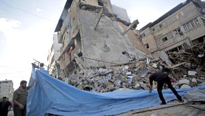 Izrael siedmy deň útočí na Pásmo Gazy