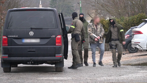 Policajná akcia na východe: Po razii sú štyria obvinení z podvodov s nehnuteľnosťami