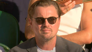 Dostal DiCaprio KOPAČKY?! Z večere odišiel sám, jeho kráska ruka v ruke s INÝM mužom!